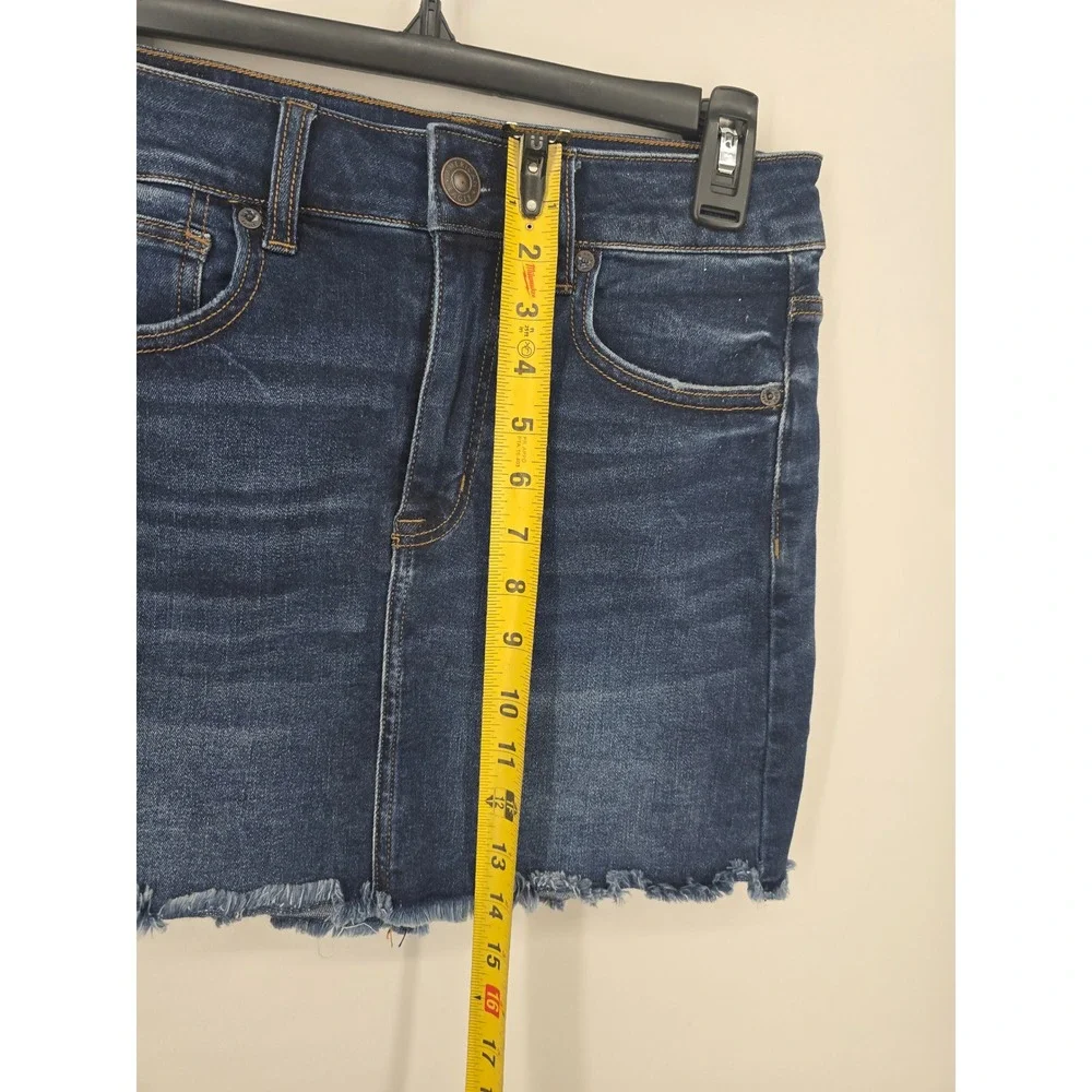 American Eagle Next Level Stretch Denim Mini Skirt Dark Wash Raw Hem Size 6